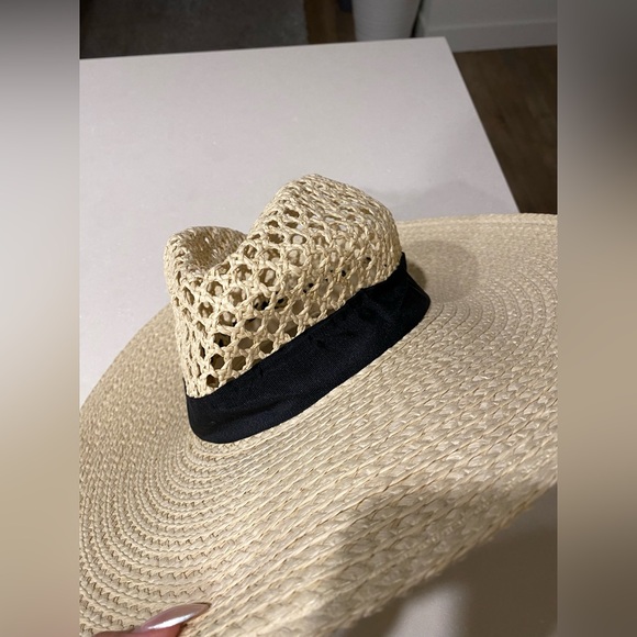 Dynamite Woven Straw Hat with Black Band - Picture 5 of 7
